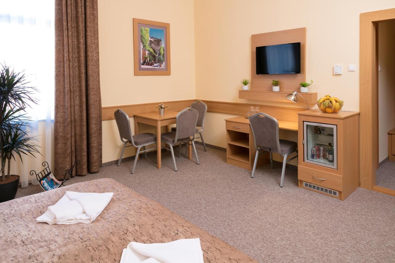 Mosonmagyaróvár Aquasol Resort מראה חיצוני תמונה