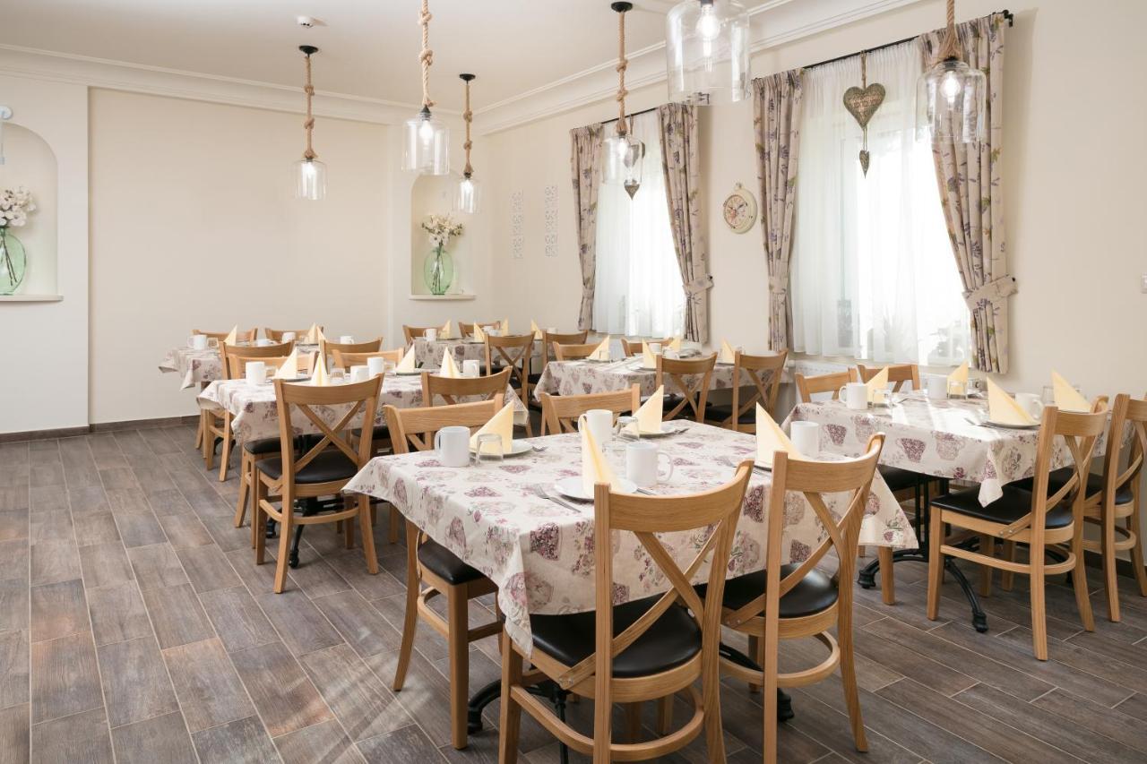 Mosonmagyaróvár Aquasol Resort מראה חיצוני תמונה